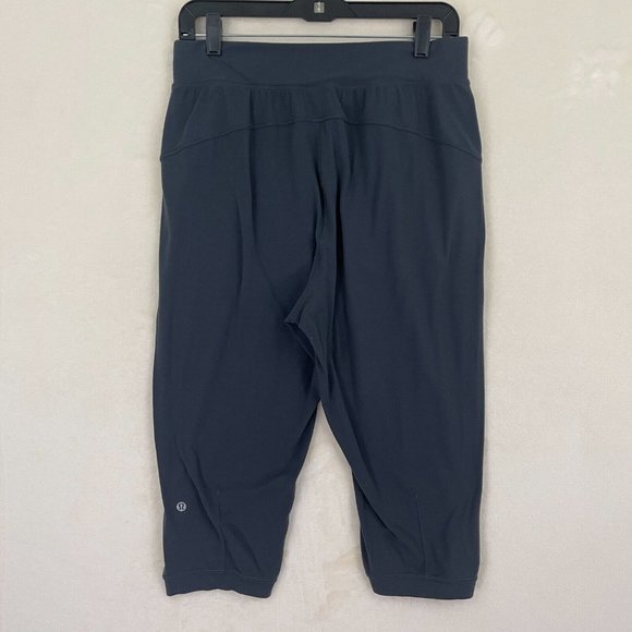 Lululemon Athletica Black Cropped Leggings Pockets Activewear Women's Size 8 - Picture 5 of 8